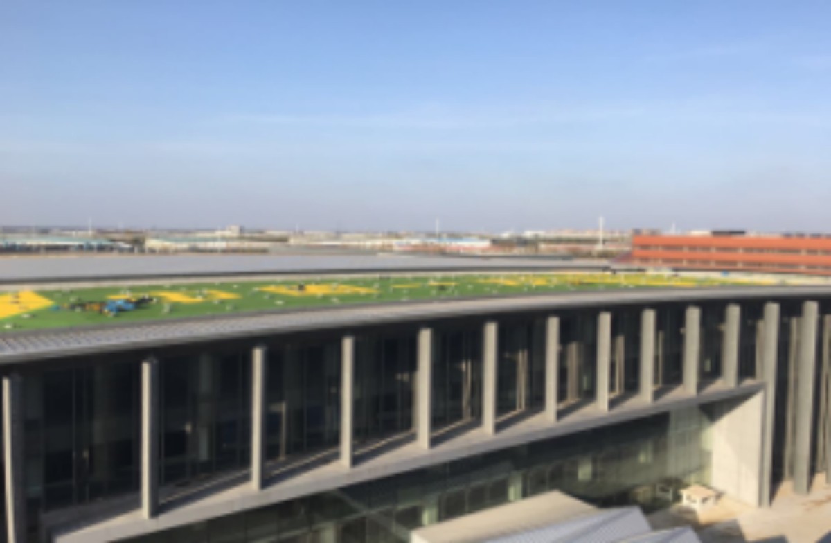 長(zhǎng)春一汽（沈飛無(wú)邊防靜電地板）